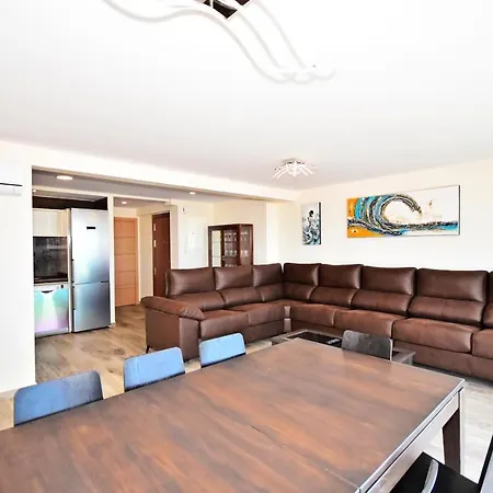Gr Luxury First Line Apartment
