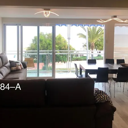 Lägenhet Gr Luxury First Line *